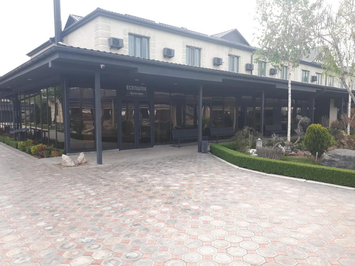 Комплекс Гостиниц Athletic Taraz Exterior foto